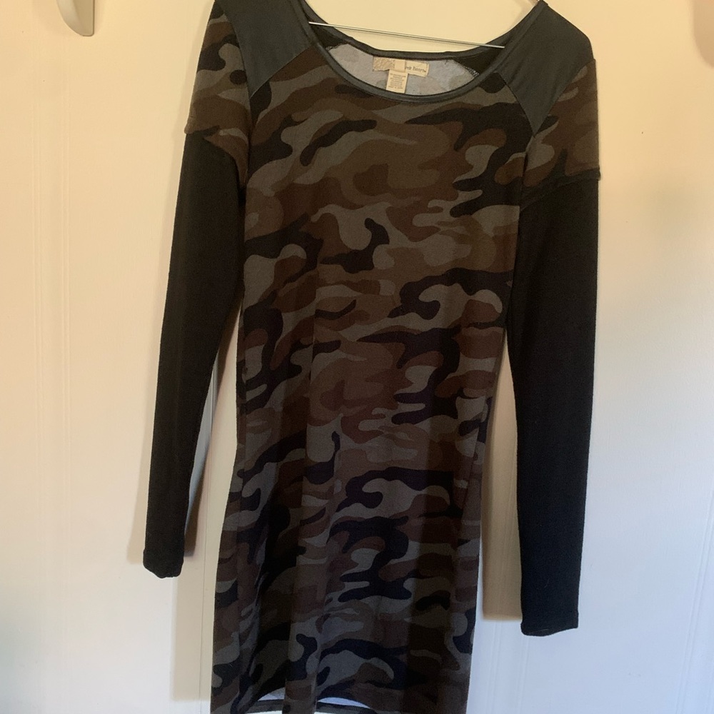 Derek heart camo dress. Size m